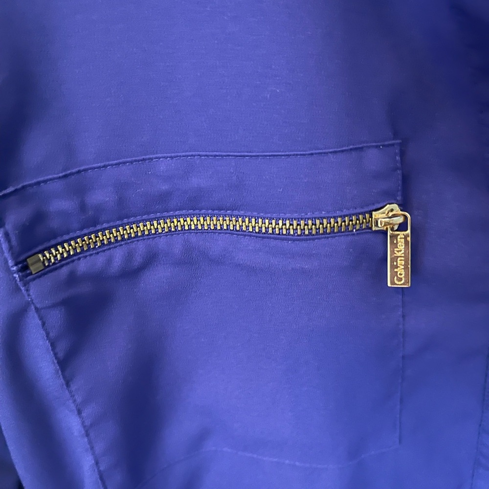 Calvin Klein Blue Dress Shirt with gold accents - Picture 5 of 7